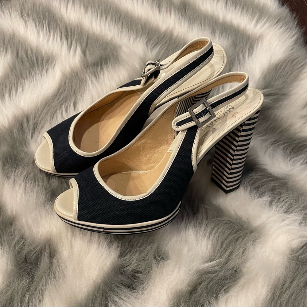 super cute Michael Kors Sophia navy blue striped heels